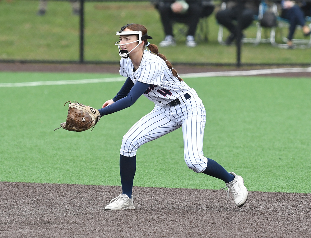 PHOTO GALLERY: Jonathan Law at Foran (4/10/25)
