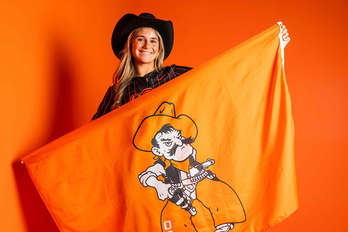 Kingswood Oxford Star Pitcher Alexis Nisyrios Commits To Play At Oklahoma State University