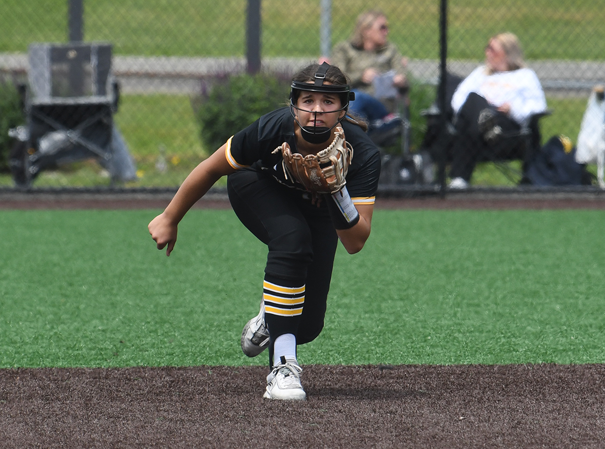 PHOTO GALLERY: SCC Semifinals (Jonathan Law vs. Foran, 05/25/26)